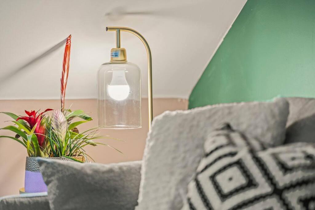 Comfortable Retreat Near City Centre- 1 Bed, 3 Guests Southampton Exterior photo